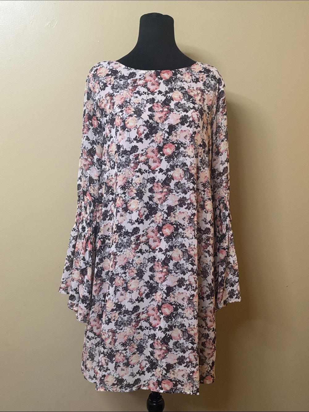 bobeau Pink and Black Floral Long Sleeve Swing Dress